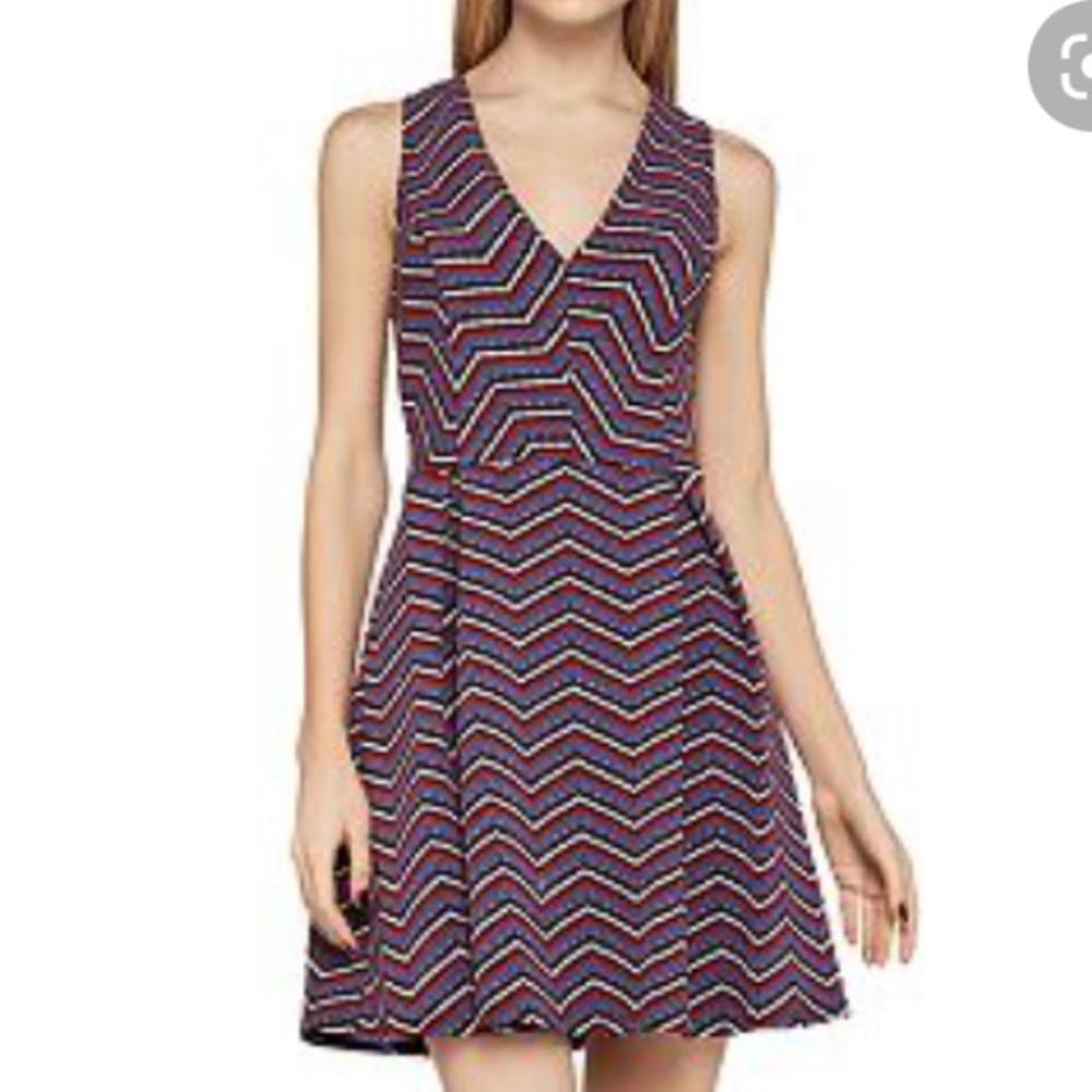 BCBGENERATION Sleeveless Chevron Jacquard Fit and Flare Dress Multi Color Size 0